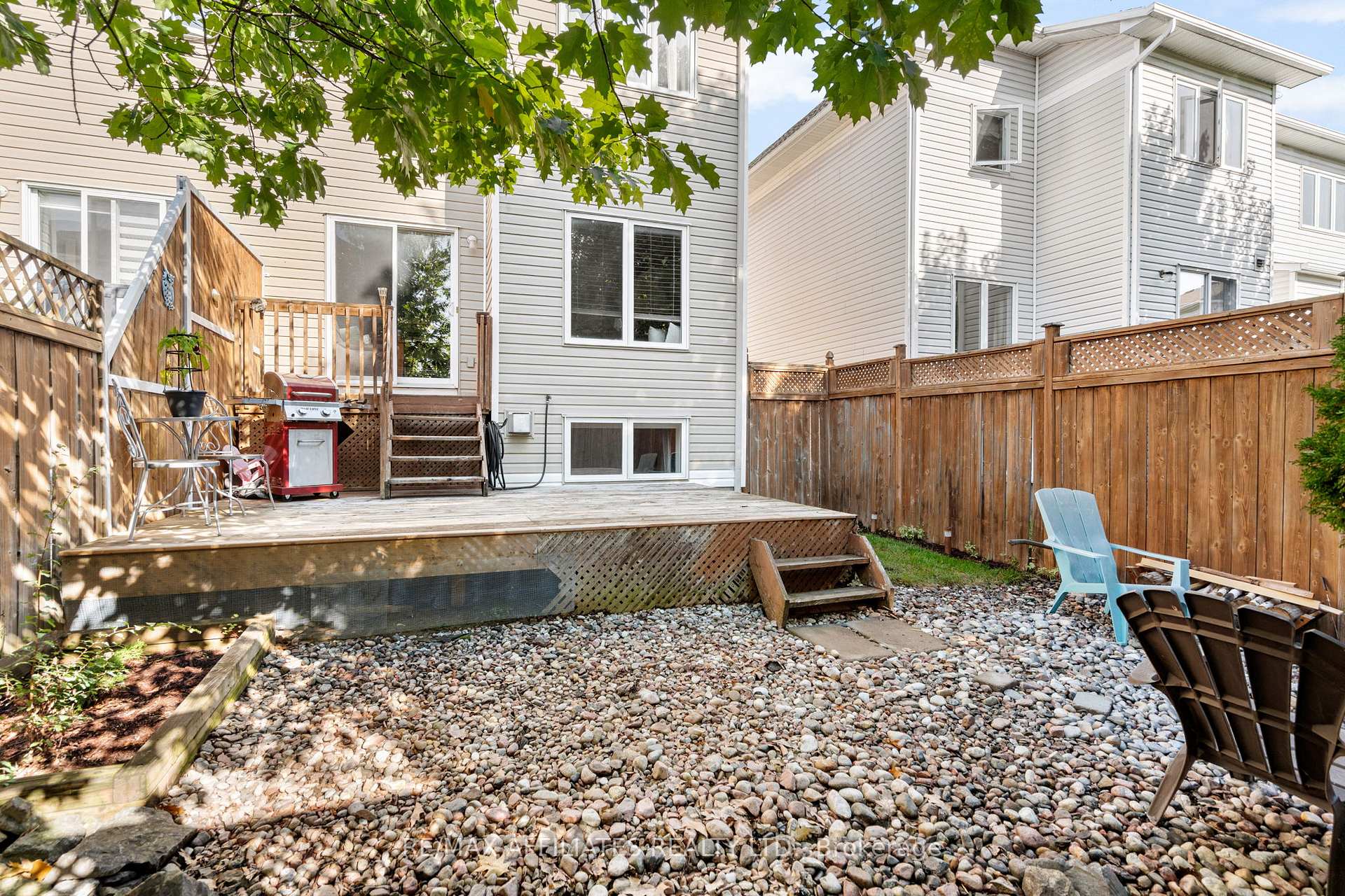 Photo 31 of 215 Catamount Court, Ottawa, Kanata - Emerald Meadows/Trailwest — HOMEH