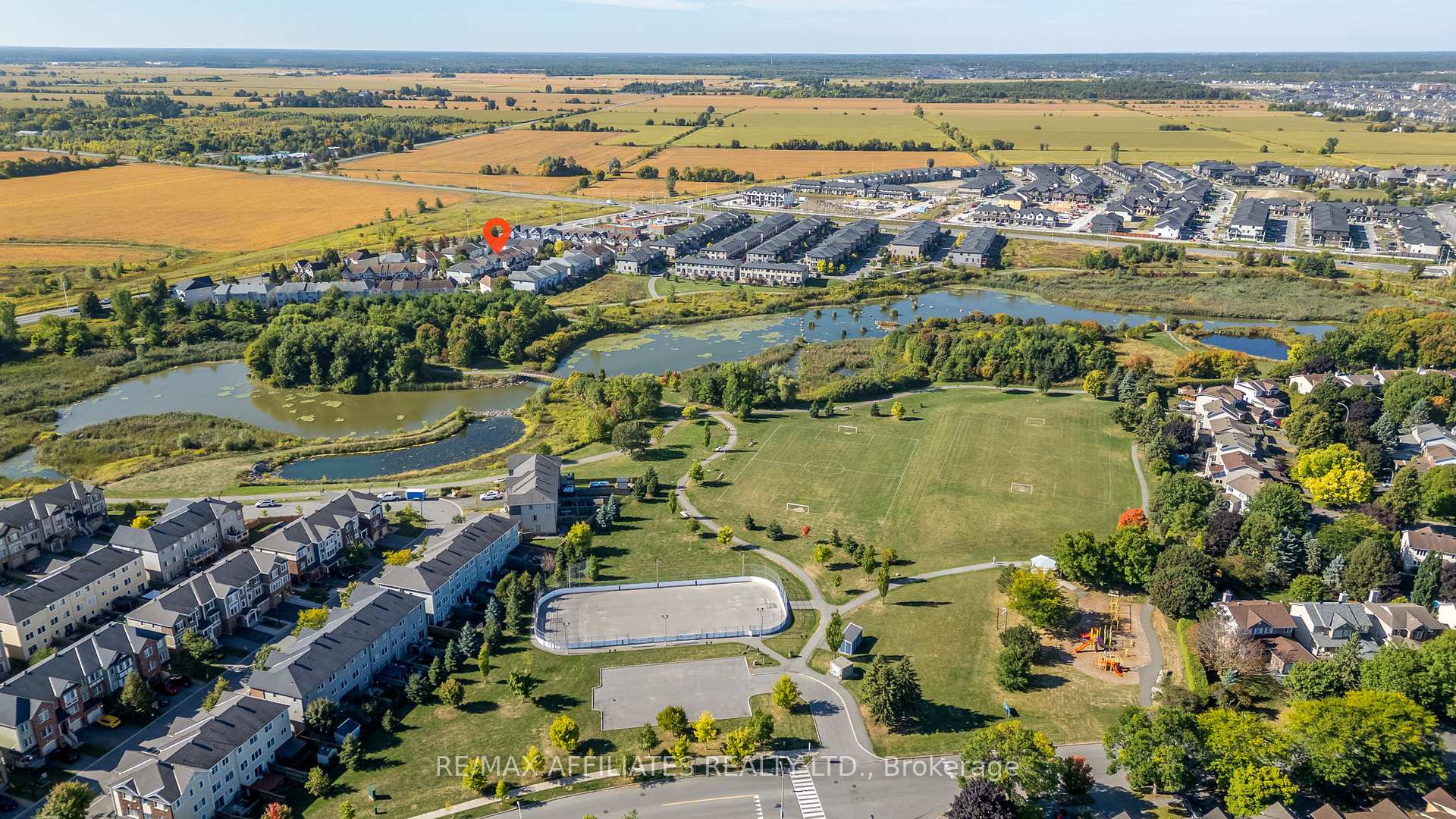 Photo 37 of 215 Catamount Court, Ottawa, Kanata - Emerald Meadows/Trailwest — HOMEH
