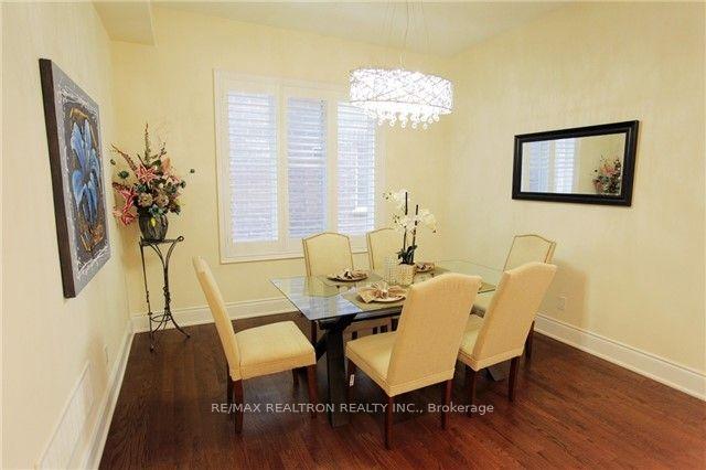 Photo 3 of 15 Mario Avenue, Markham, Cachet — HOMEH