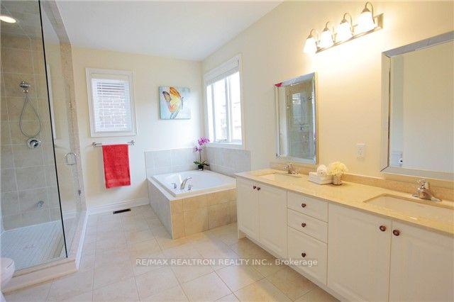 Photo 9 of 15 Mario Avenue, Markham, Cachet — HOMEH