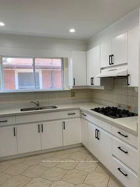 Photo 5 of 351 Queen Victoria Drive, Hamilton, Quinndale — HOMEH