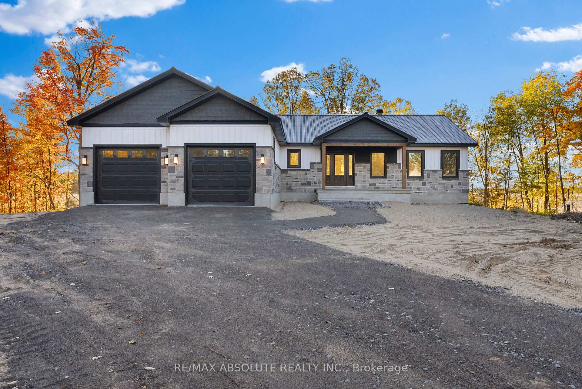 Photo 2 of 122 Bandys Road, McNab/Braeside, Mcnab/Braeside Twps — HOMEH
