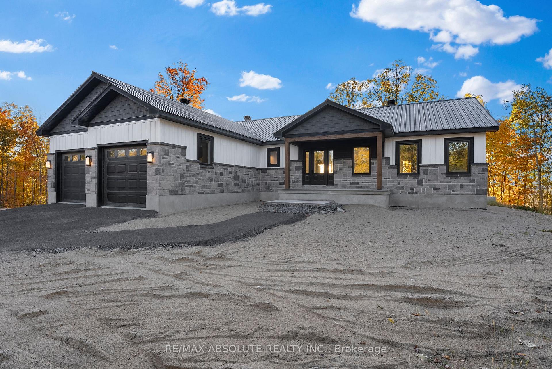 Photo 3 of 122 Bandys Road, McNab/Braeside, Mcnab/Braeside Twps — HOMEH