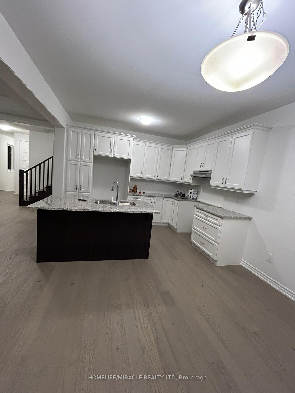 Photo 5 of 176 Histand Trail, Kitchener — HOMEH