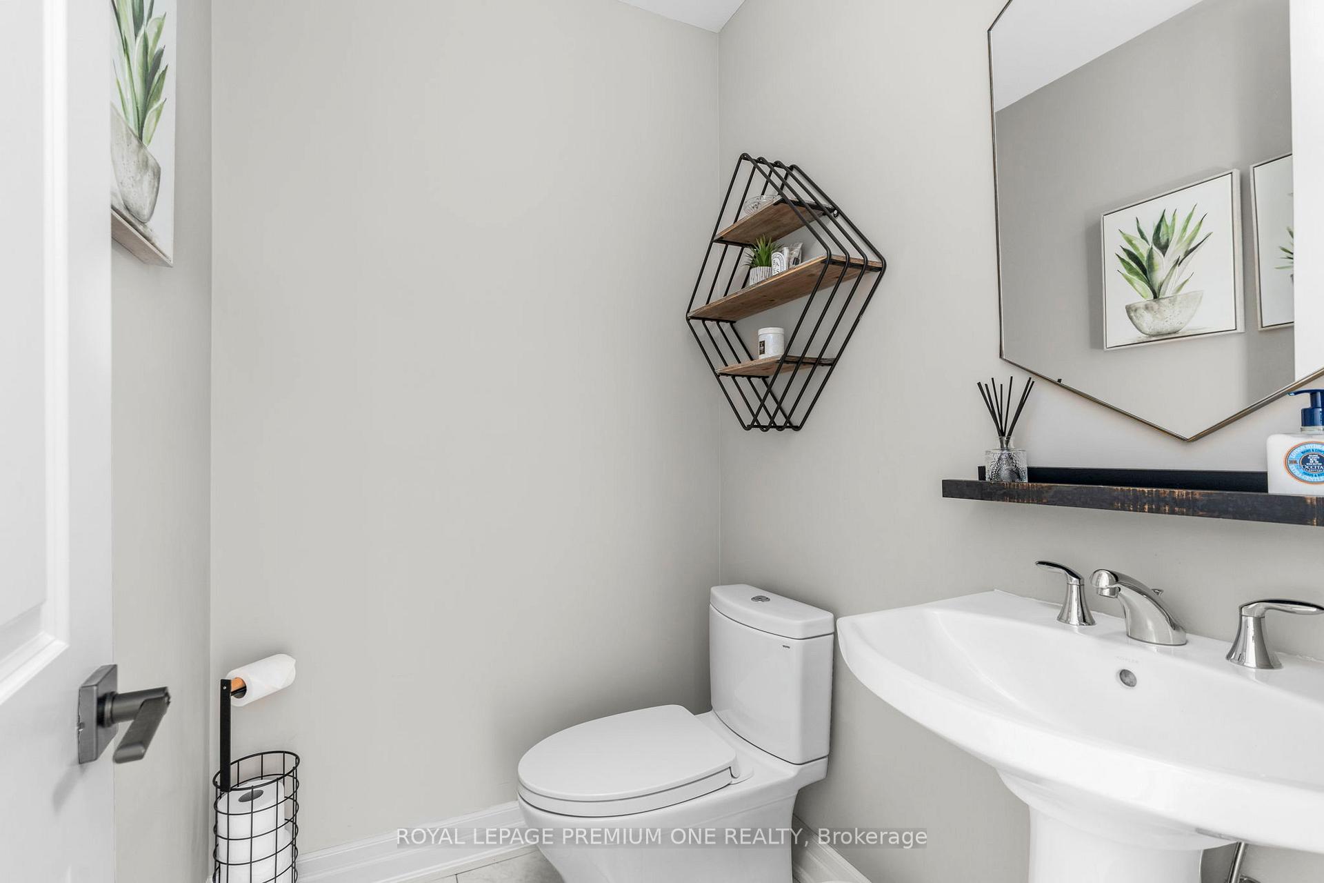 Photo 7 of 42 Wells Orchard Crescent, King, King City — HOMEH