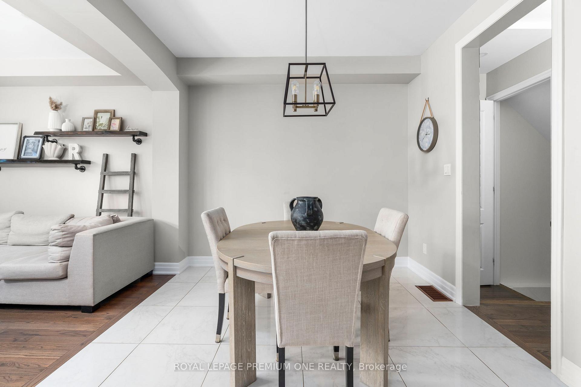 Photo 9 of 42 Wells Orchard Crescent, King, King City — HOMEH