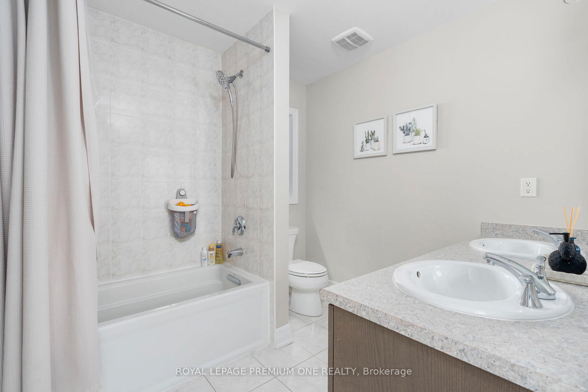 Photo 22 of 42 Wells Orchard Crescent, King, King City — HOMEH
