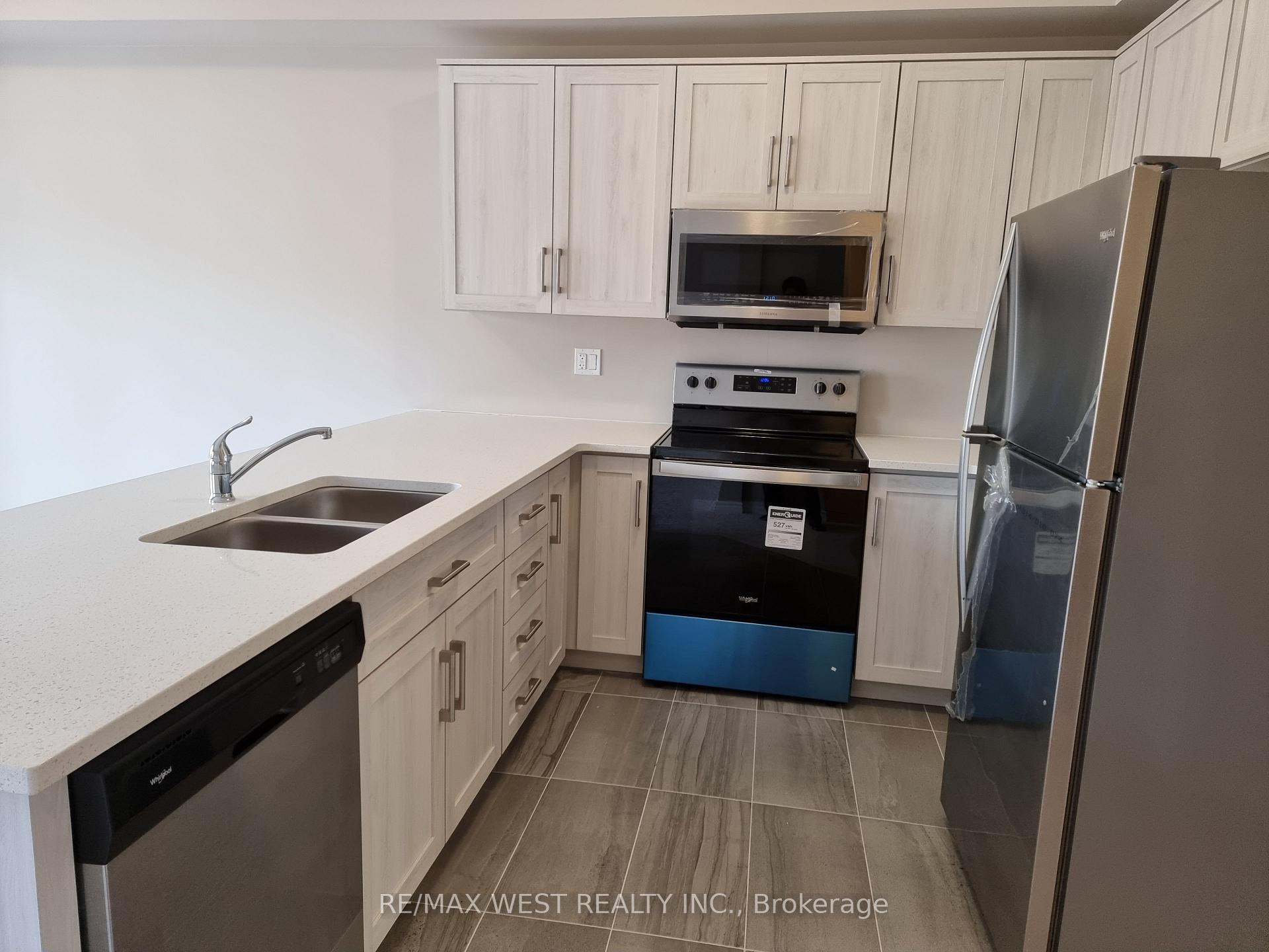 Photo 6 of 58 Dewberry Drive, Kitchener — HOMEH