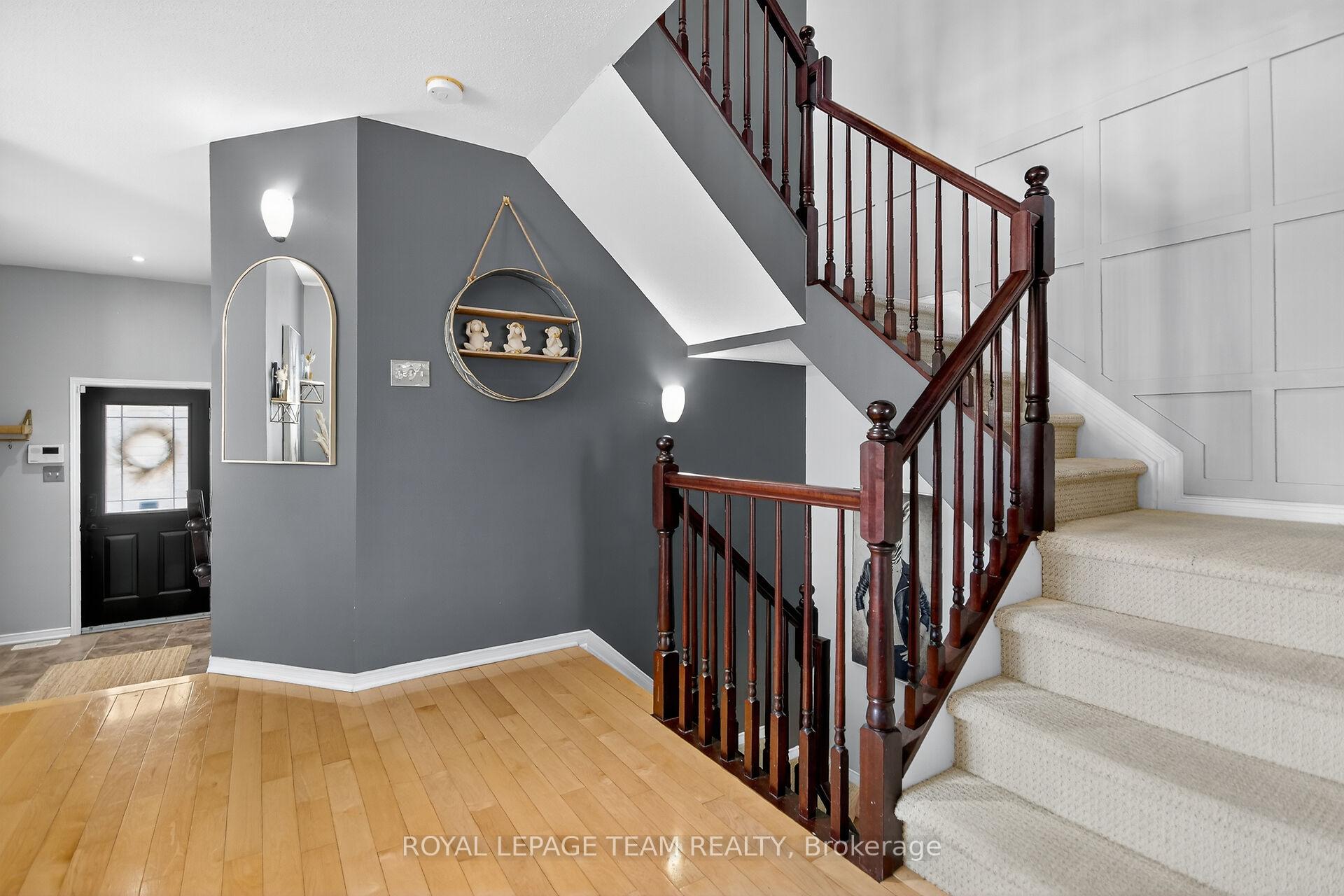 Photo 17 of 2001 Dunollie Crescent, Ottawa, Kanata - Morgan's Grant/South March — HOMEH
