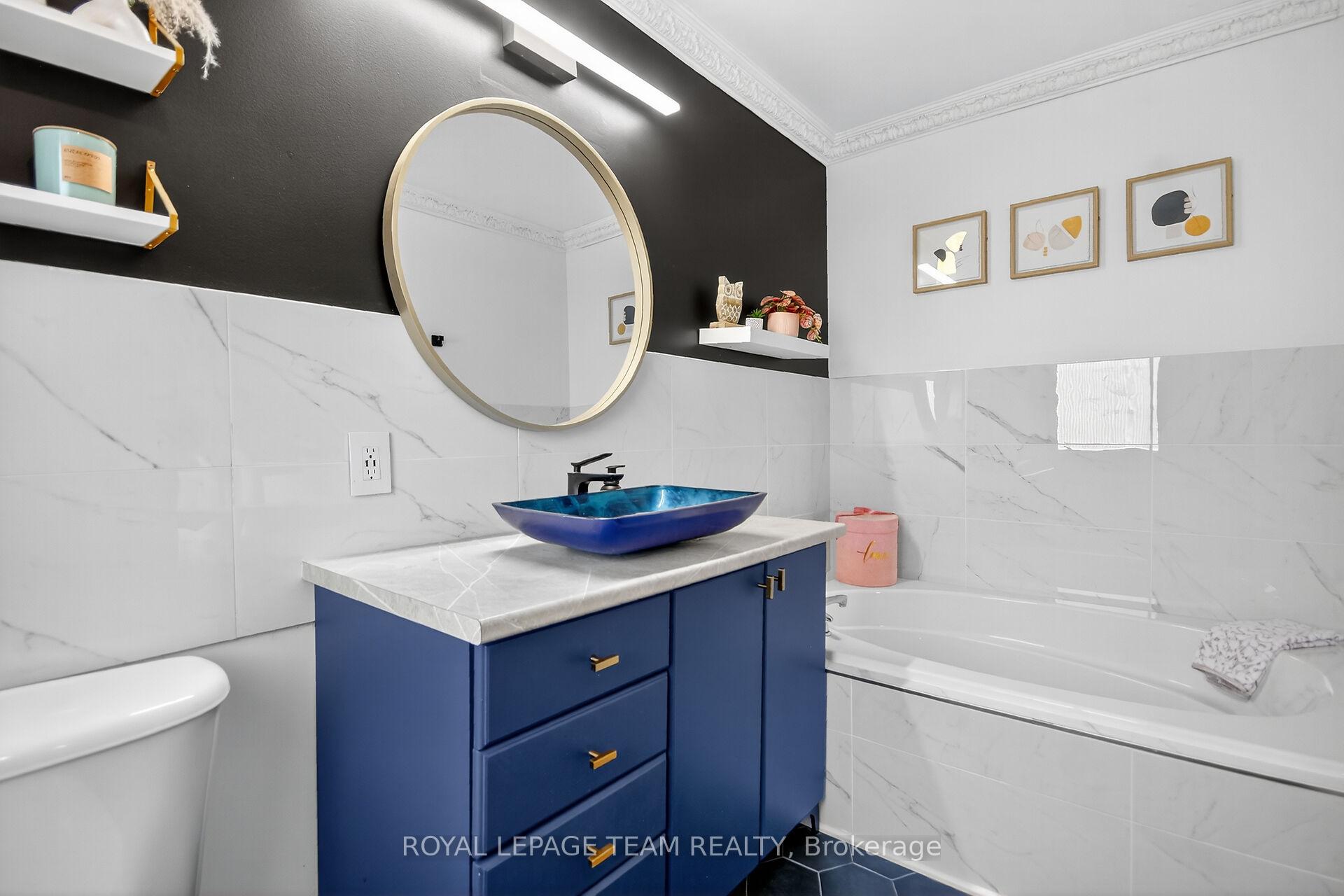 Photo 21 of 2001 Dunollie Crescent, Ottawa, Kanata - Morgan's Grant/South March — HOMEH