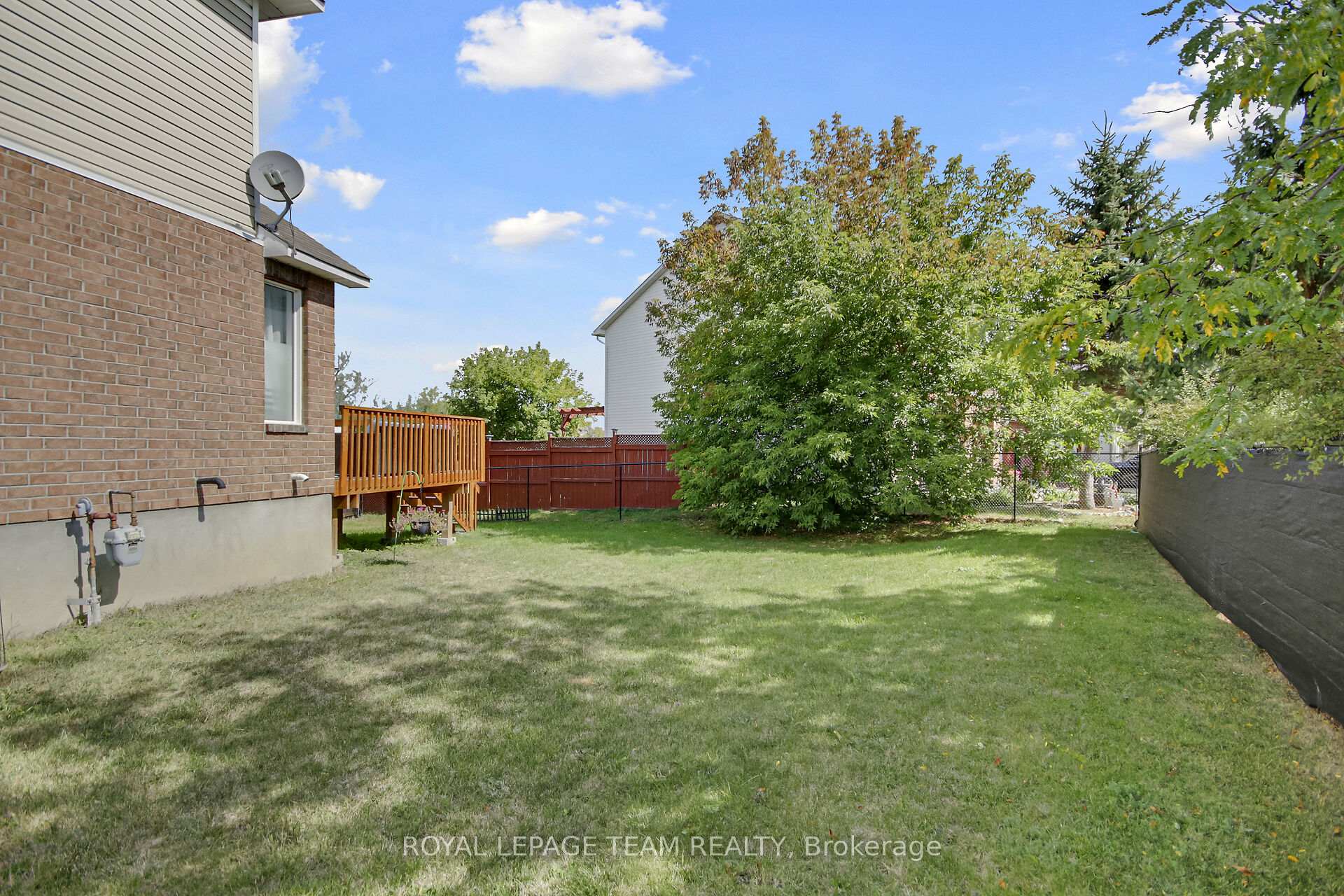 Photo 43 of 2001 Dunollie Crescent, Ottawa, Kanata - Morgan's Grant/South March — HOMEH
