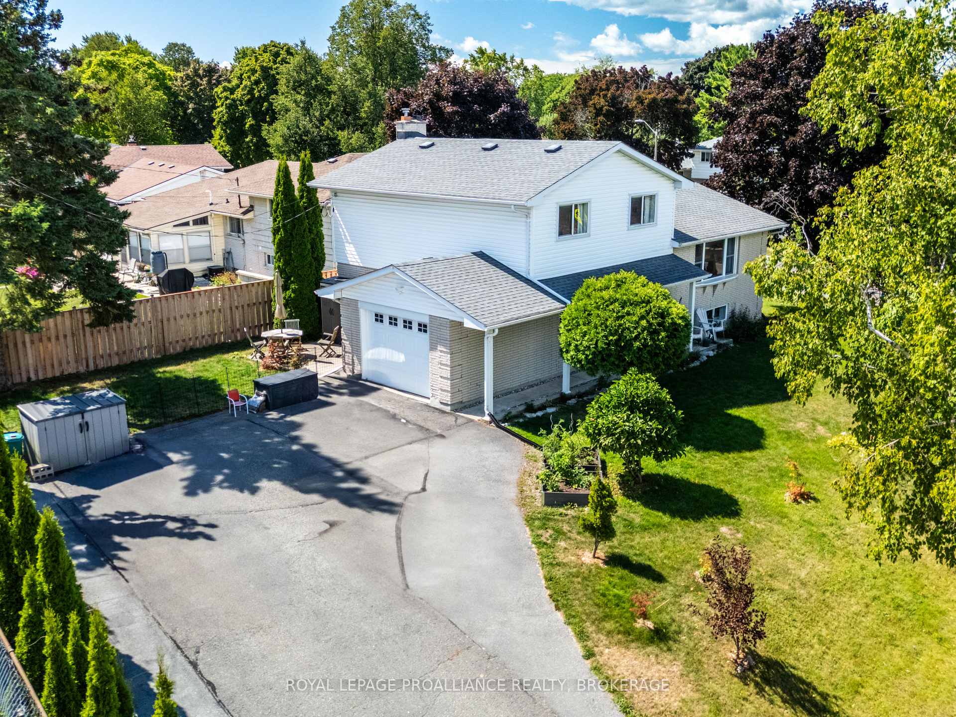 Photo 3 of 228 Robert Wallace Drive, Kingston, Central City West — HOMEH