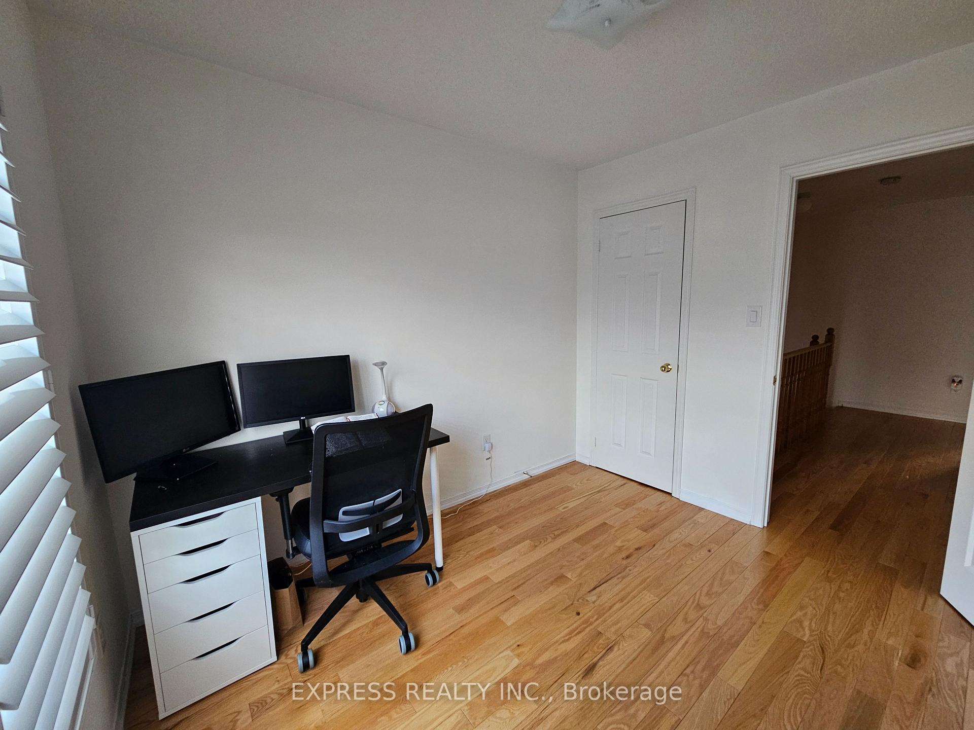 Photo 26 of 104 Prince Charles Way, Markham, Berczy — HOMEH
