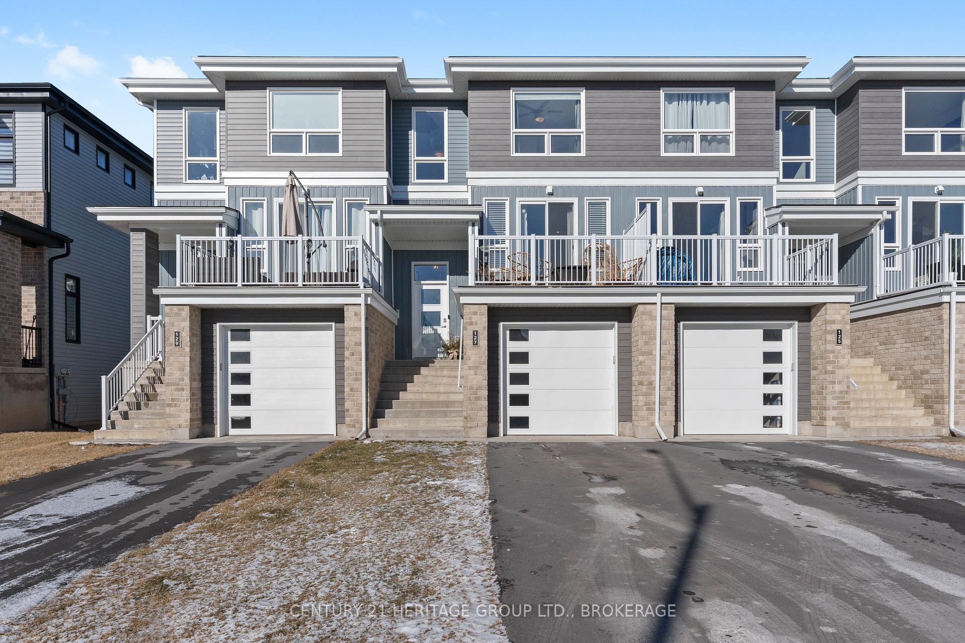 Photo 1 of 127 Superior Drive, Loyalist, Amherstview — HOMEH