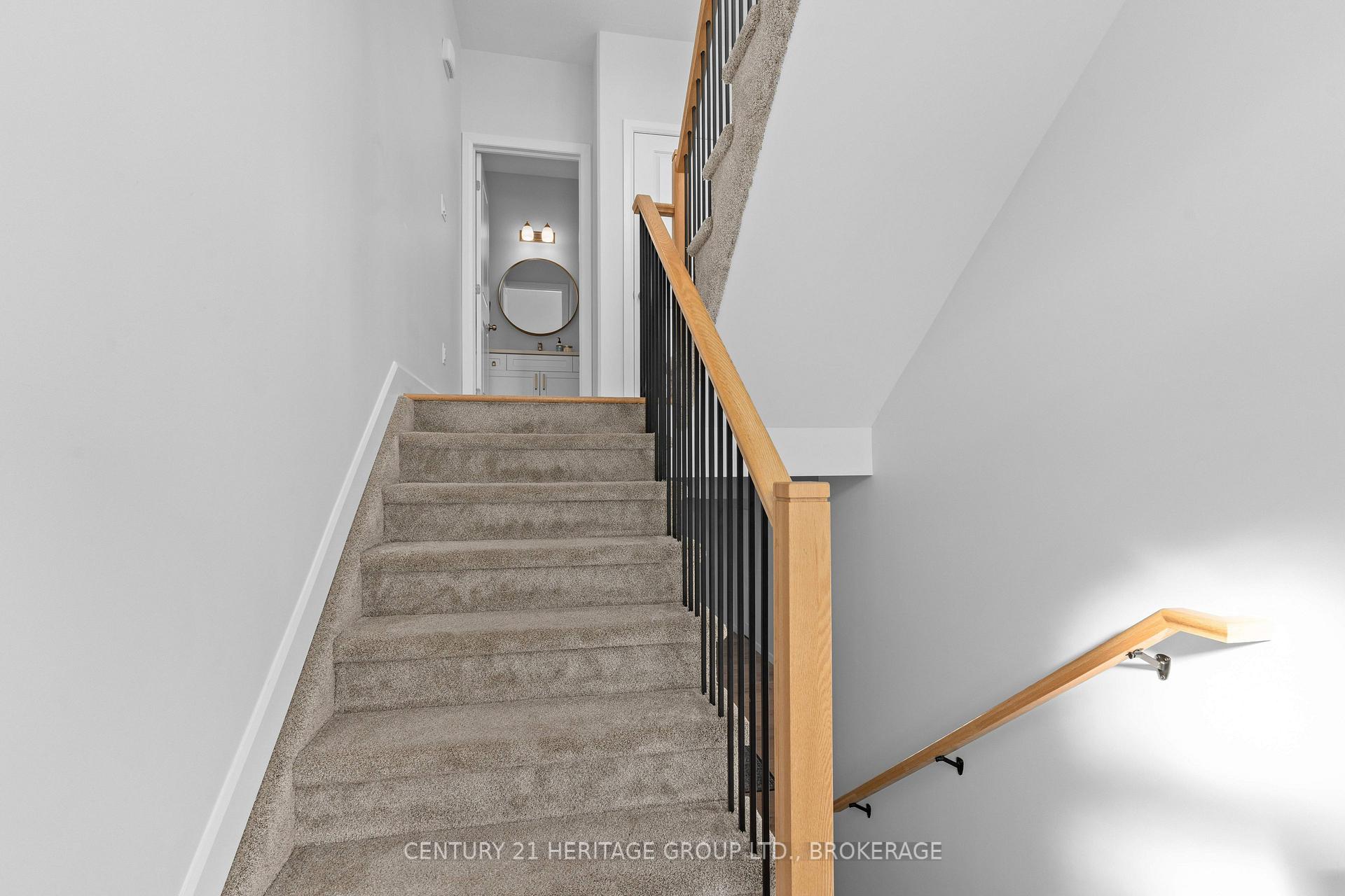 Photo 4 of 127 Superior Drive, Loyalist, Amherstview — HOMEH