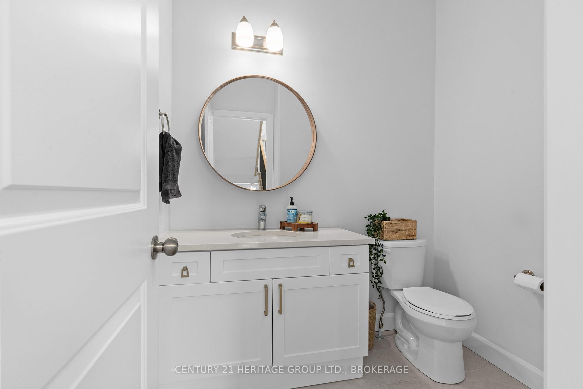Photo 6 of 127 Superior Drive, Loyalist, Amherstview — HOMEH
