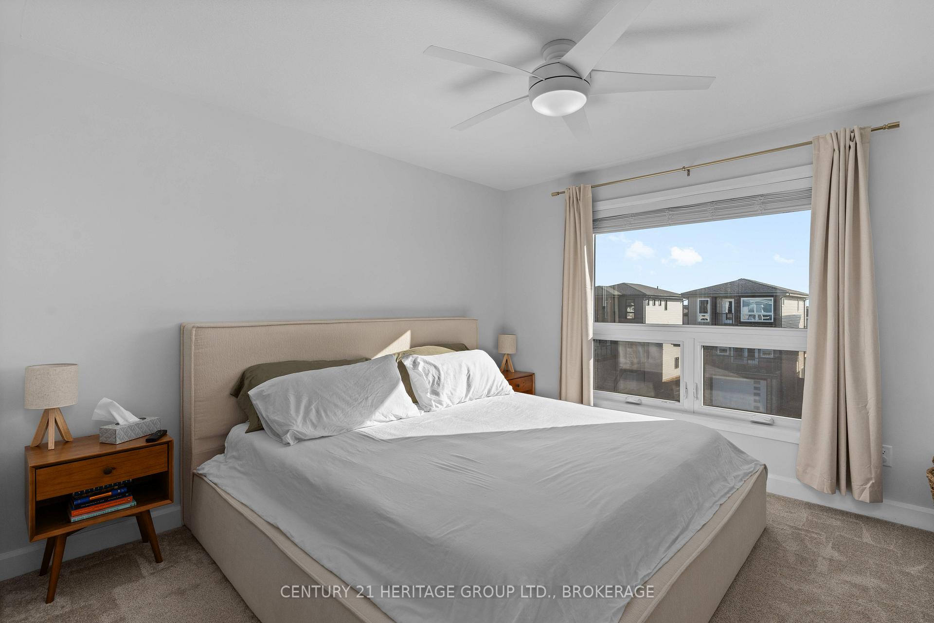 Photo 17 of 127 Superior Drive, Loyalist, Amherstview — HOMEH