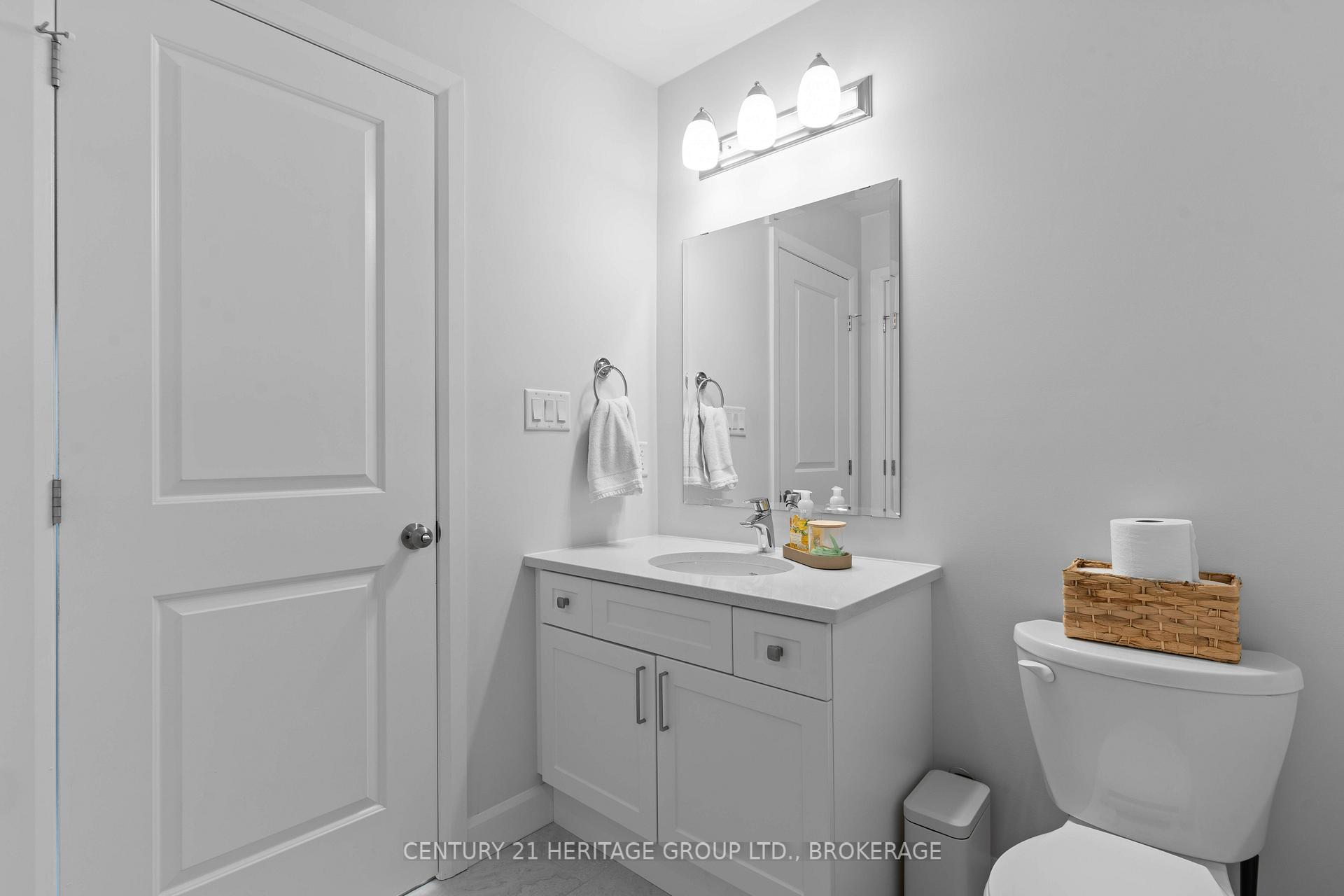 Photo 22 of 127 Superior Drive, Loyalist, Amherstview — HOMEH