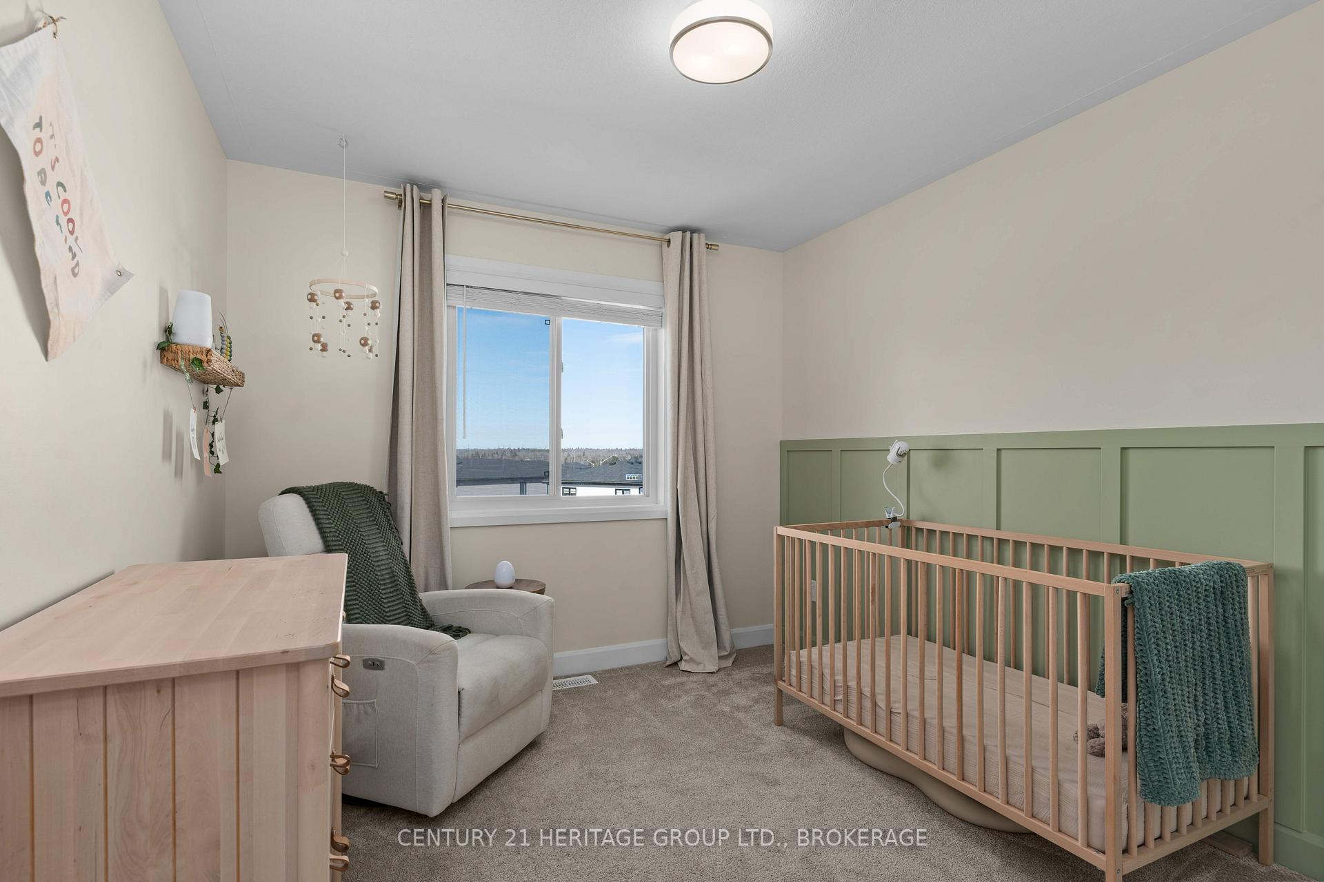 Photo 27 of 127 Superior Drive, Loyalist, Amherstview — HOMEH