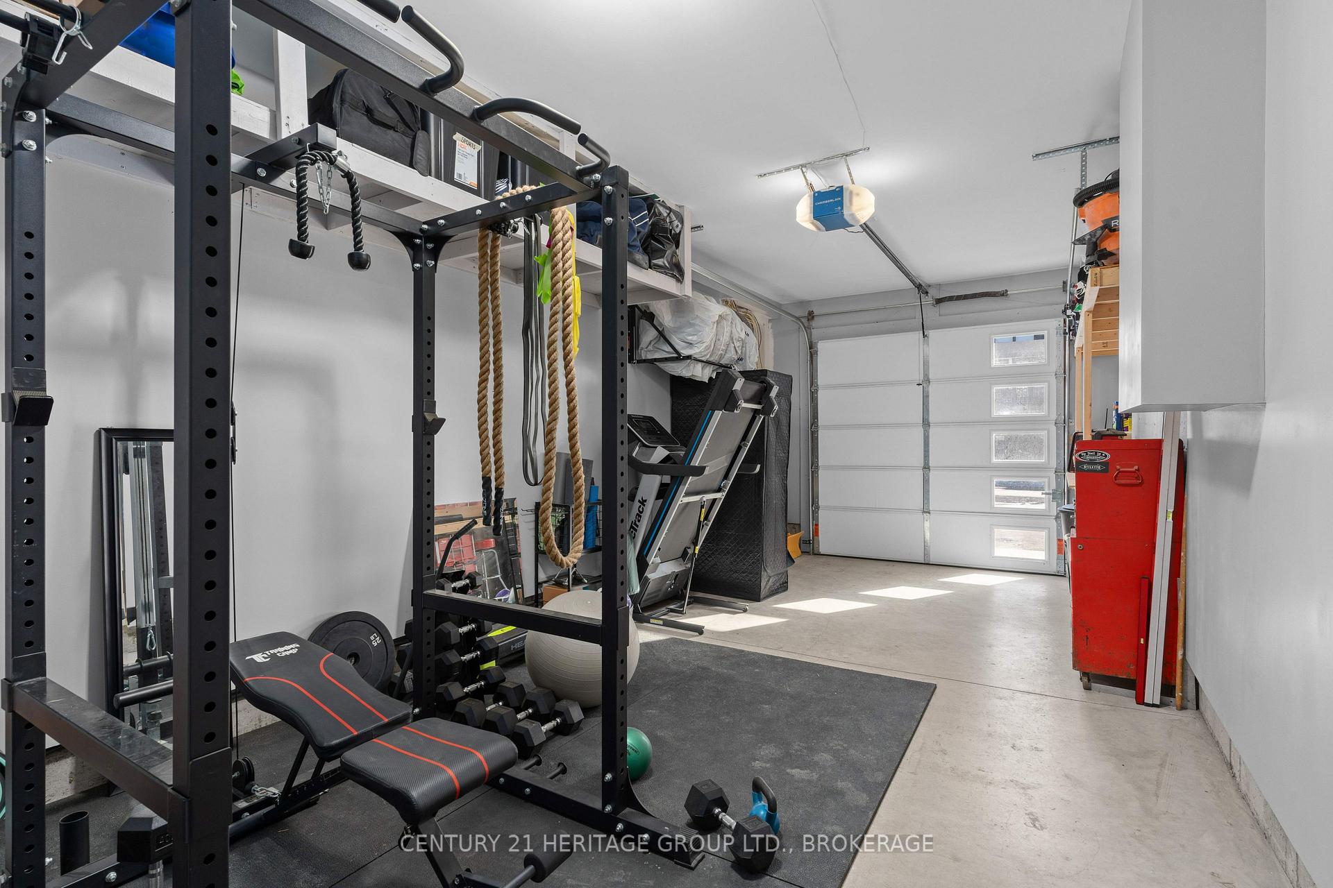 Photo 32 of 127 Superior Drive, Loyalist, Amherstview — HOMEH