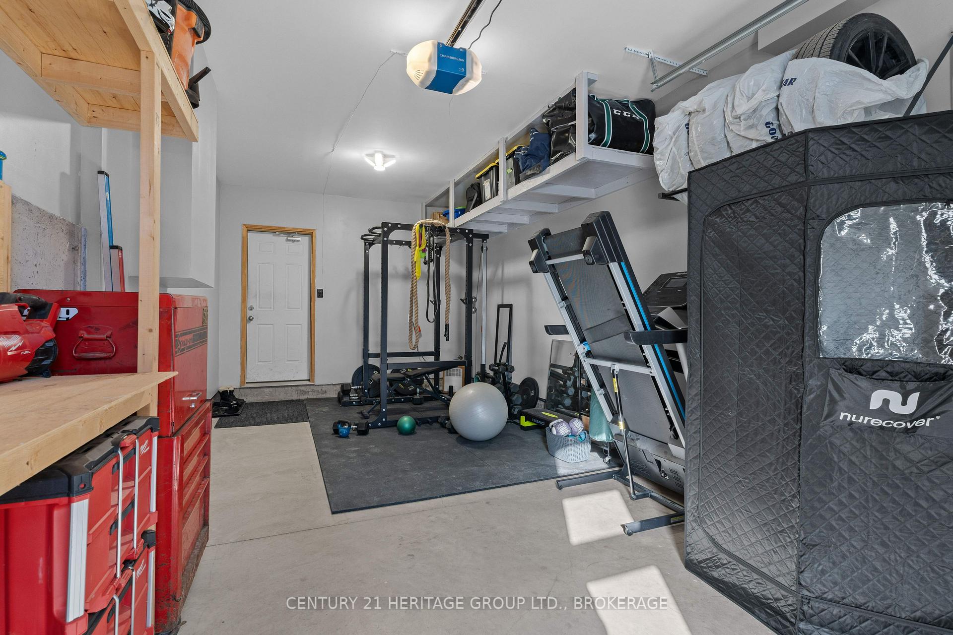 Photo 33 of 127 Superior Drive, Loyalist, Amherstview — HOMEH