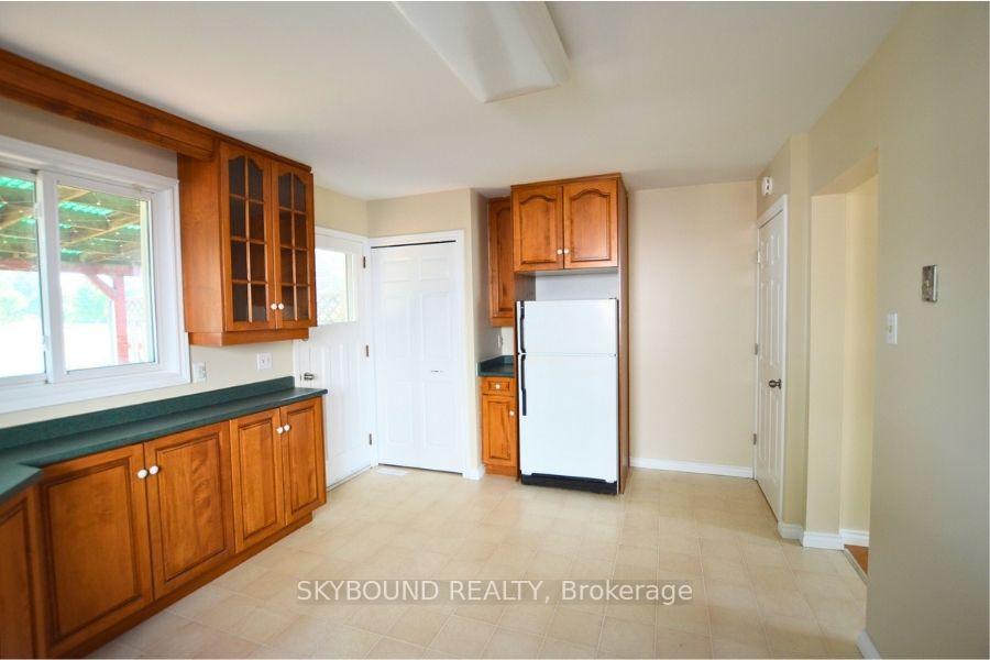 Photo 9 of 198 Pinedale Drive, Kitchener — HOMEH