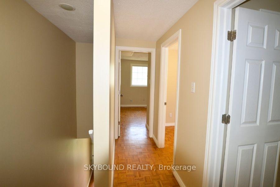 Photo 10 of 198 Pinedale Drive, Kitchener — HOMEH