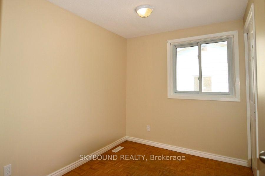 Photo 14 of 198 Pinedale Drive, Kitchener — HOMEH