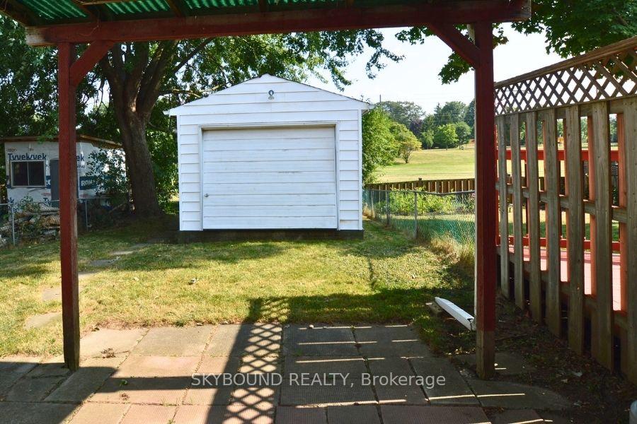 Photo 16 of 198 Pinedale Drive, Kitchener — HOMEH