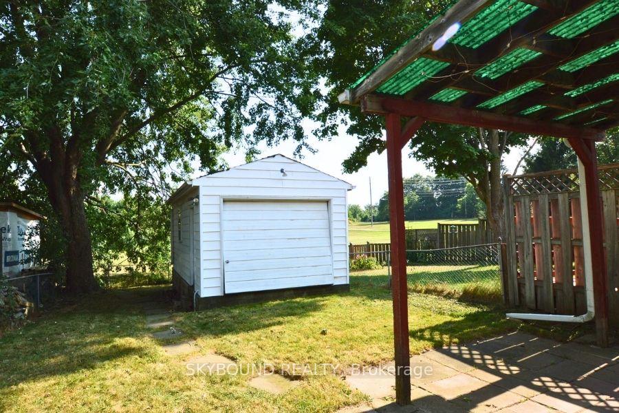 Photo 17 of 198 Pinedale Drive, Kitchener — HOMEH