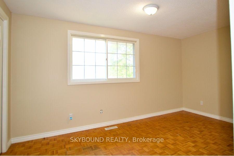 Photo 24 of 198 Pinedale Drive, Kitchener — HOMEH