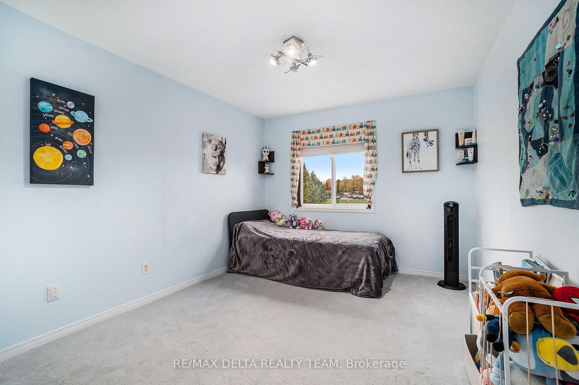 Photo 12 of 576 Aberfoyle Circle, Ottawa, Kanata - Morgan's Grant/South March — HOMEH