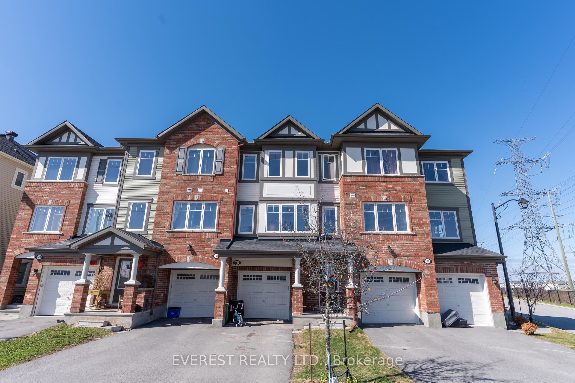 Front of 167 Gelderland Private