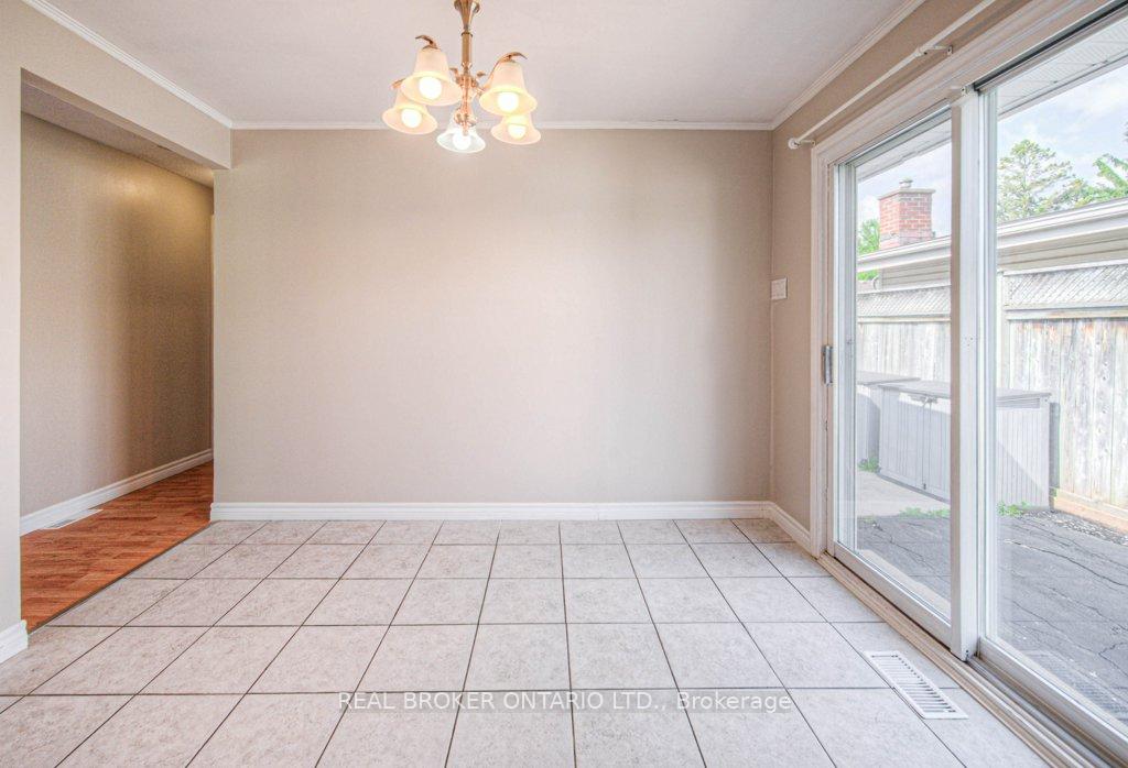 Photo 10 of 119 Kingswood Drive, Kitchener — HOMEH
