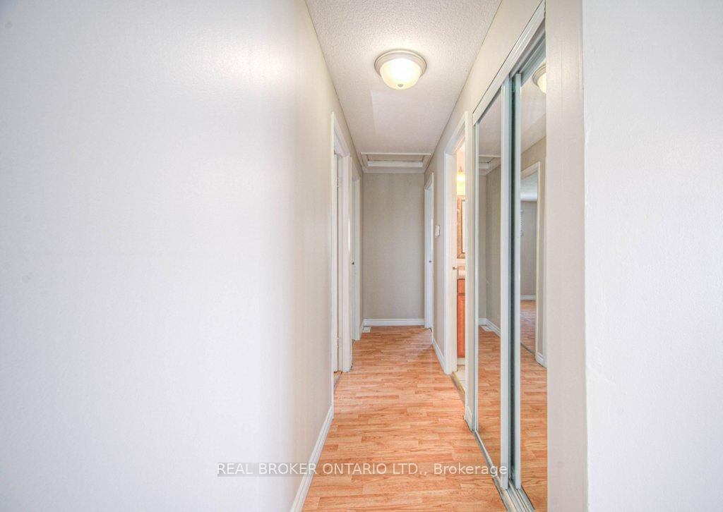 Photo 16 of 119 Kingswood Drive, Kitchener — HOMEH