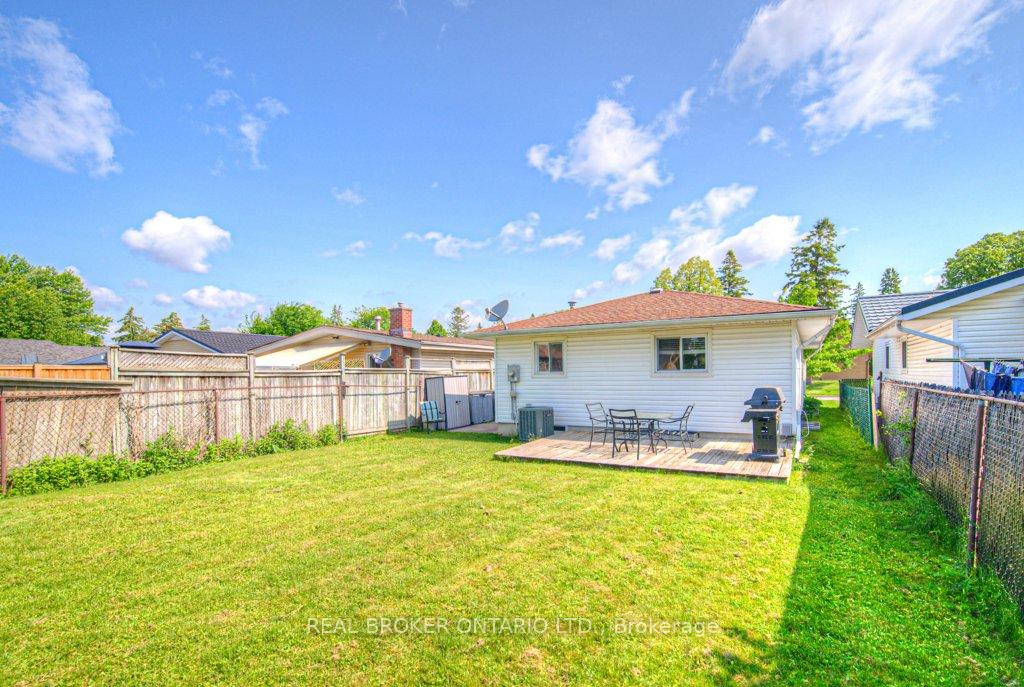 Photo 25 of 119 Kingswood Drive, Kitchener — HOMEH