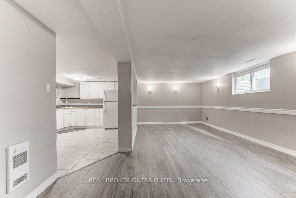 Photo 29 of 119 Kingswood Drive, Kitchener — HOMEH