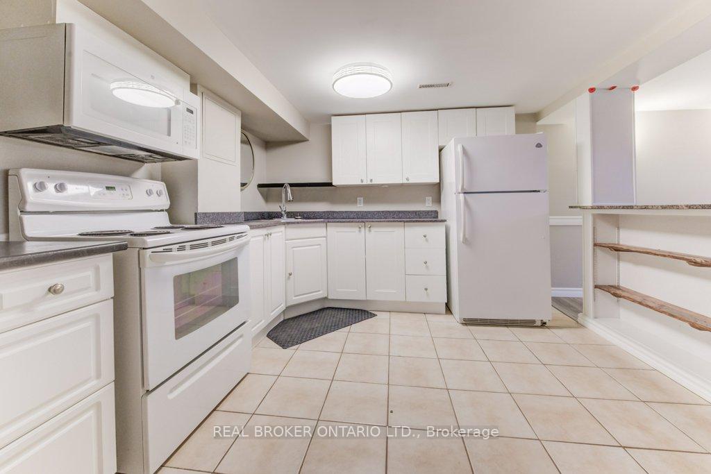 Photo 36 of 119 Kingswood Drive, Kitchener — HOMEH