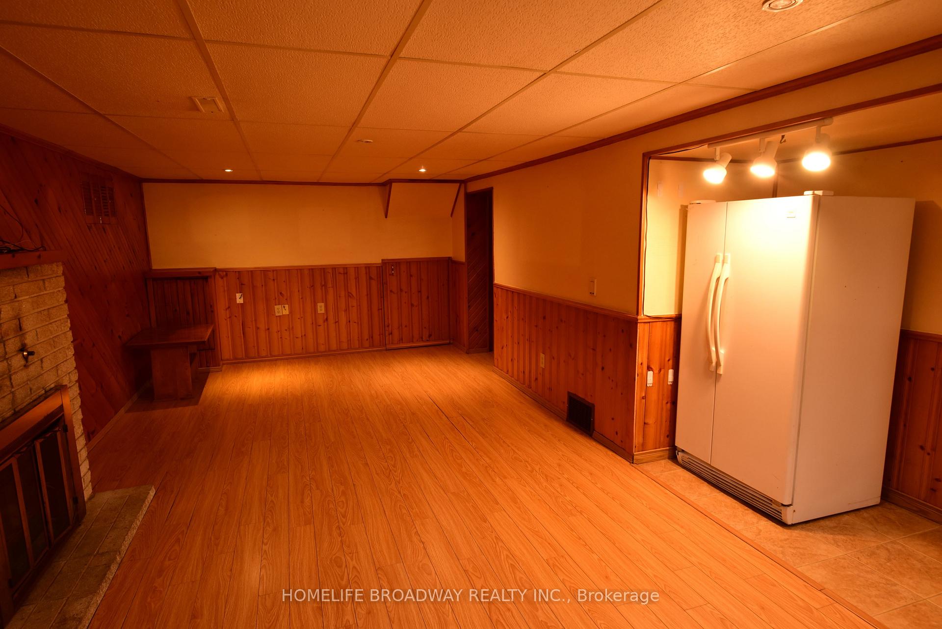 Photo 12 of 126 Hazelglen Drive, Kitchener — HOMEH