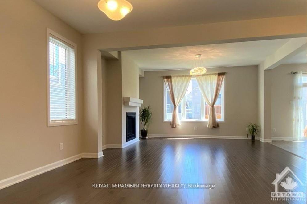 Photo 5 of 18 Eramosa Crescent, Ottawa, Kanata - Kanata Lakes/Heritage Hills — HOMEH