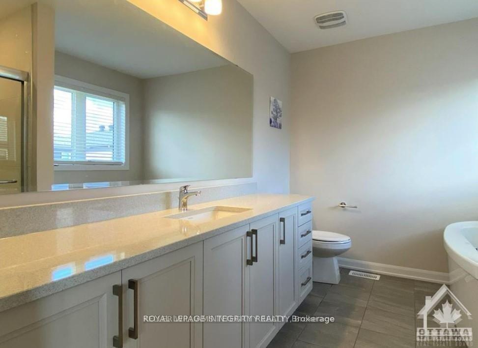 Photo 17 of 18 Eramosa Crescent, Ottawa, Kanata - Kanata Lakes/Heritage Hills — HOMEH