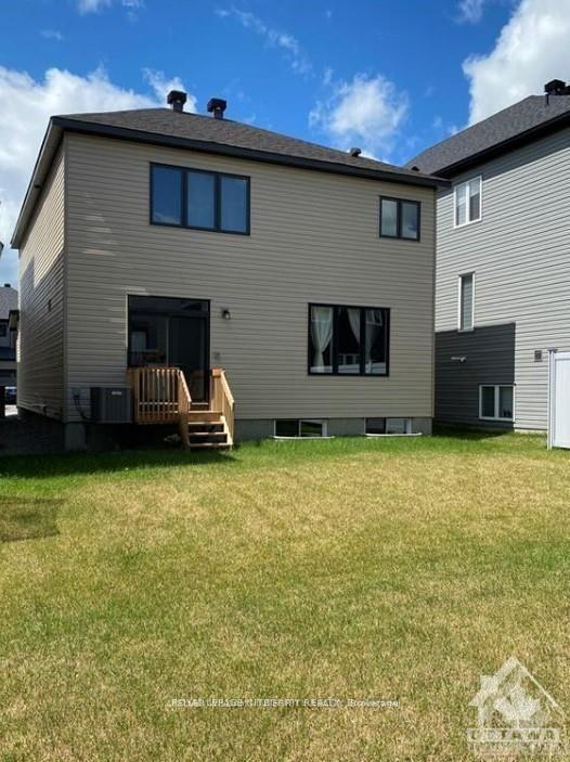 Photo 30 of 18 Eramosa Crescent, Ottawa, Kanata - Kanata Lakes/Heritage Hills — HOMEH