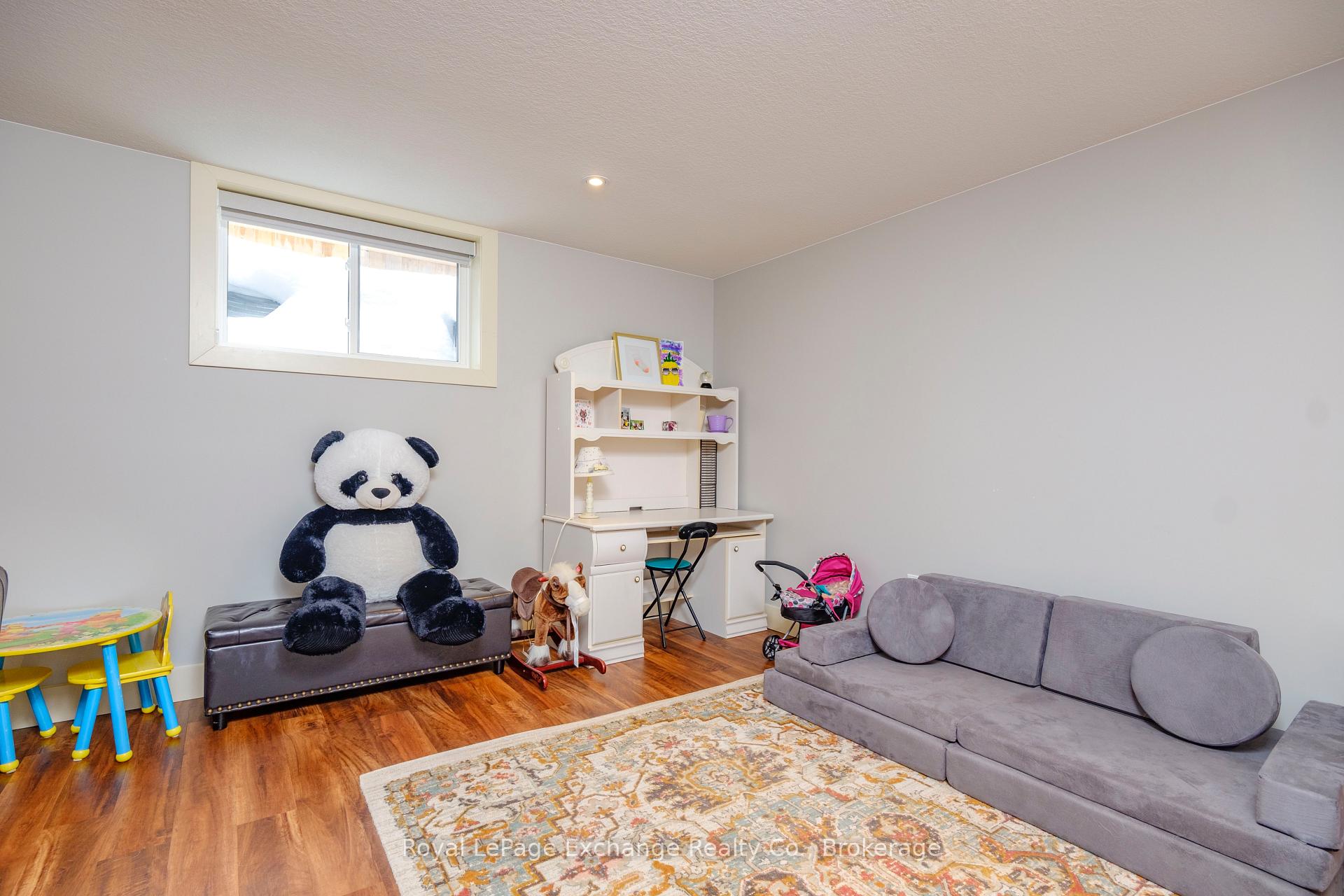 Photo 22 of 41 Lakefield Drive E, Kincardine — HOMEH