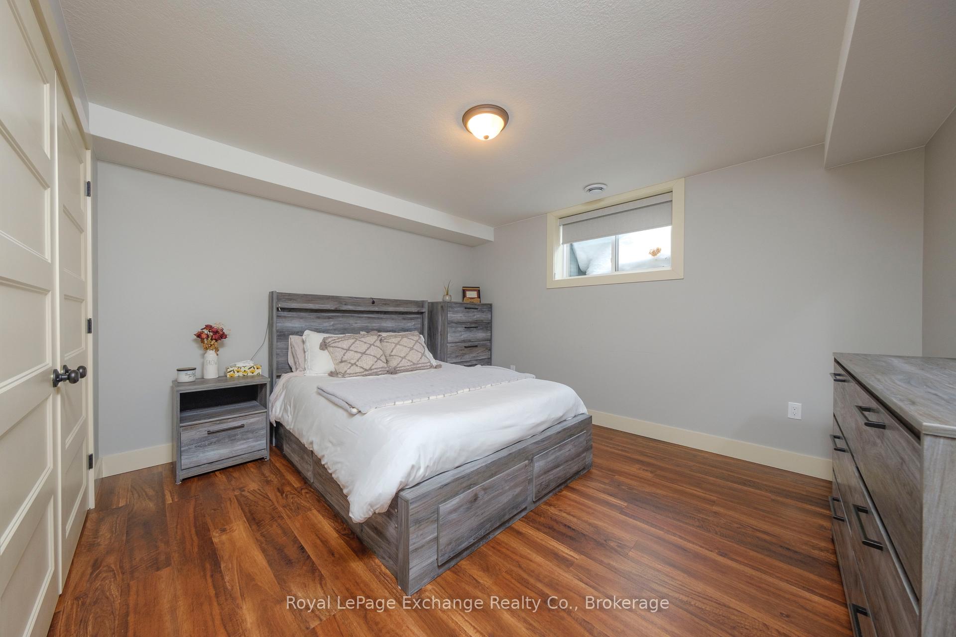 Photo 23 of 41 Lakefield Drive E, Kincardine — HOMEH