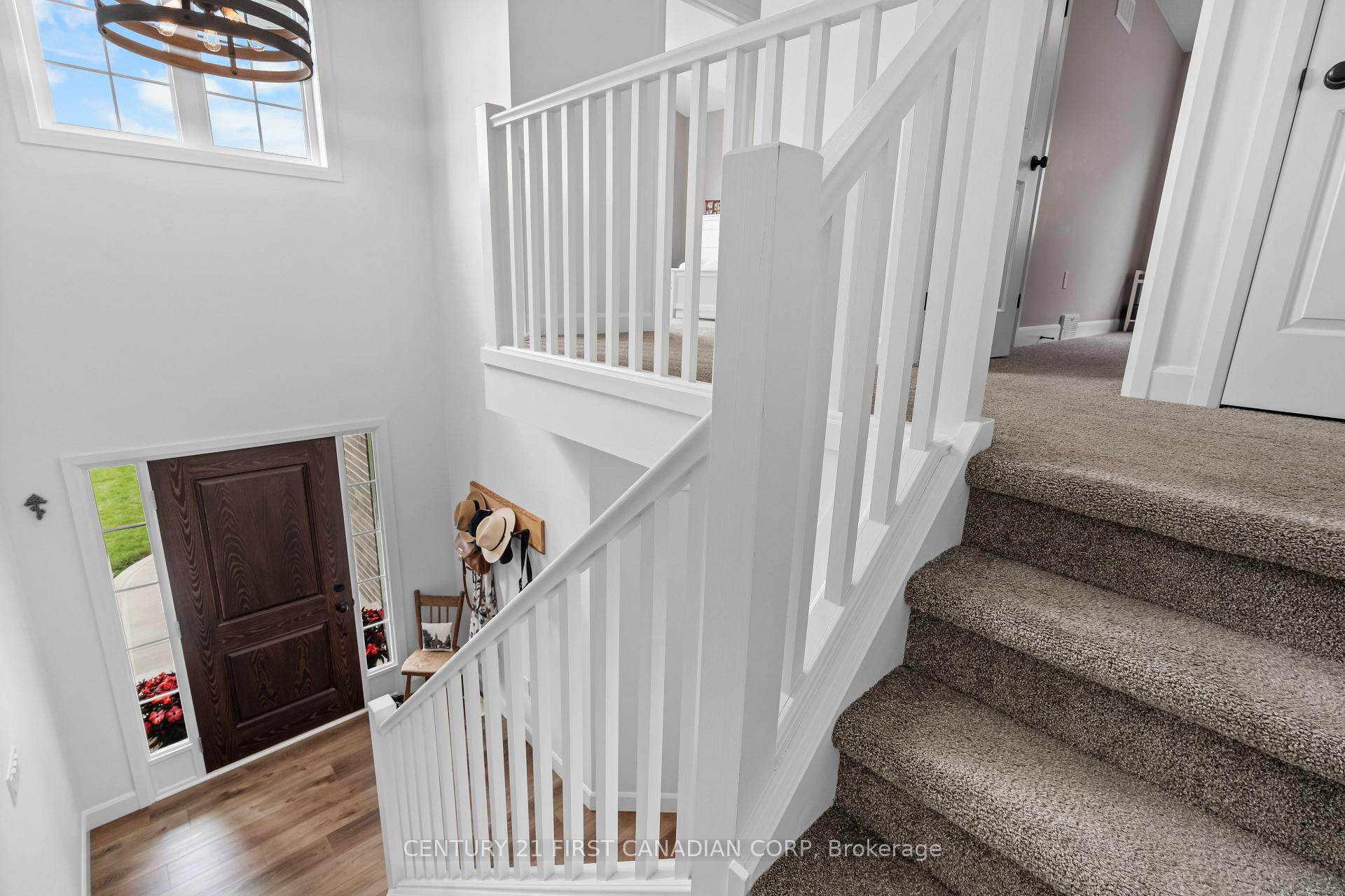 Photo 23 of 114 Gilmour Drive, Lucan Biddulph, Lucan — HOMEH