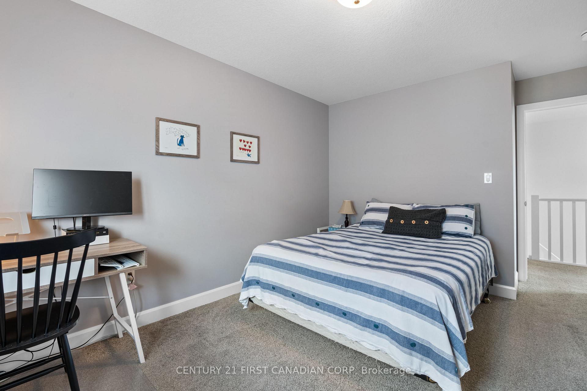 Photo 26 of 114 Gilmour Drive, Lucan Biddulph, Lucan — HOMEH