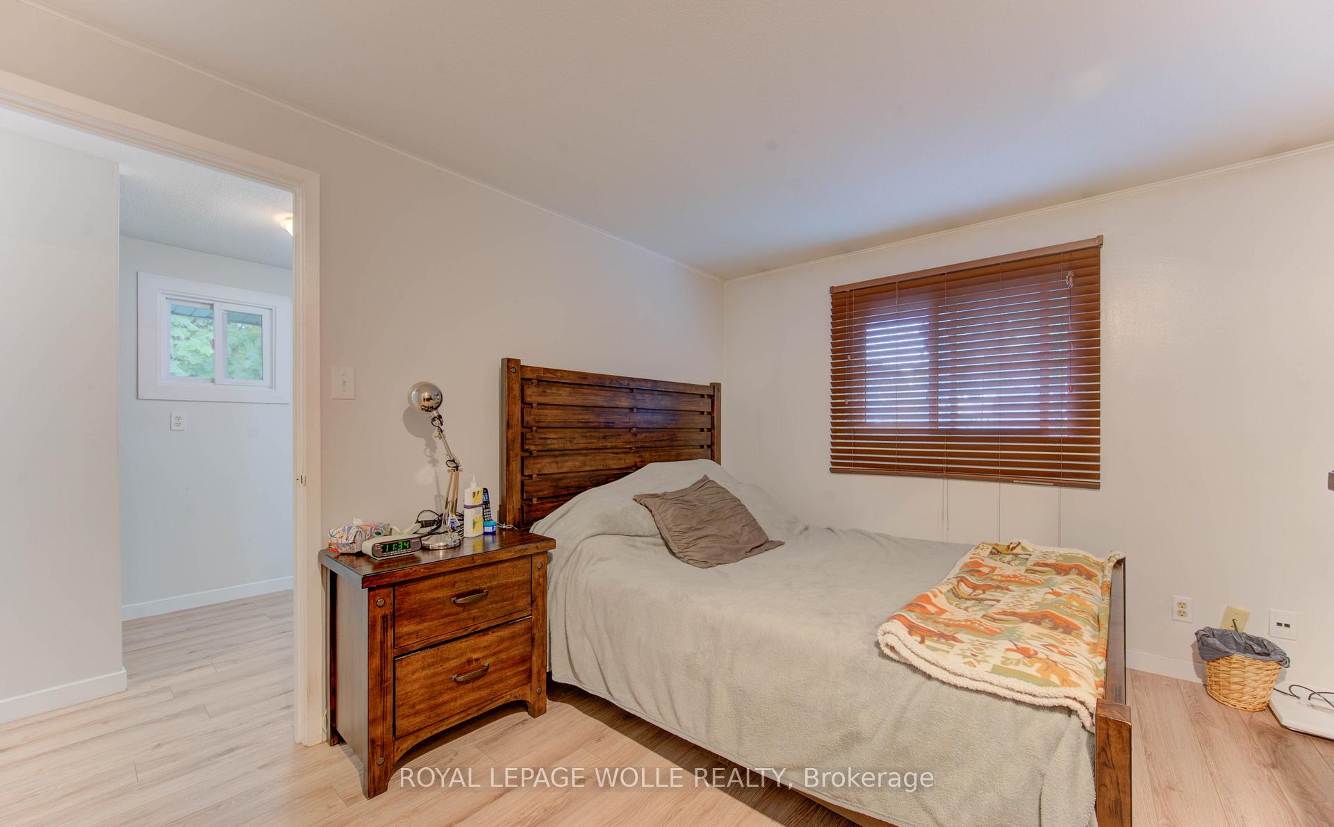 Photo 15 of 4 Flint Drive, Kitchener — HOMEH