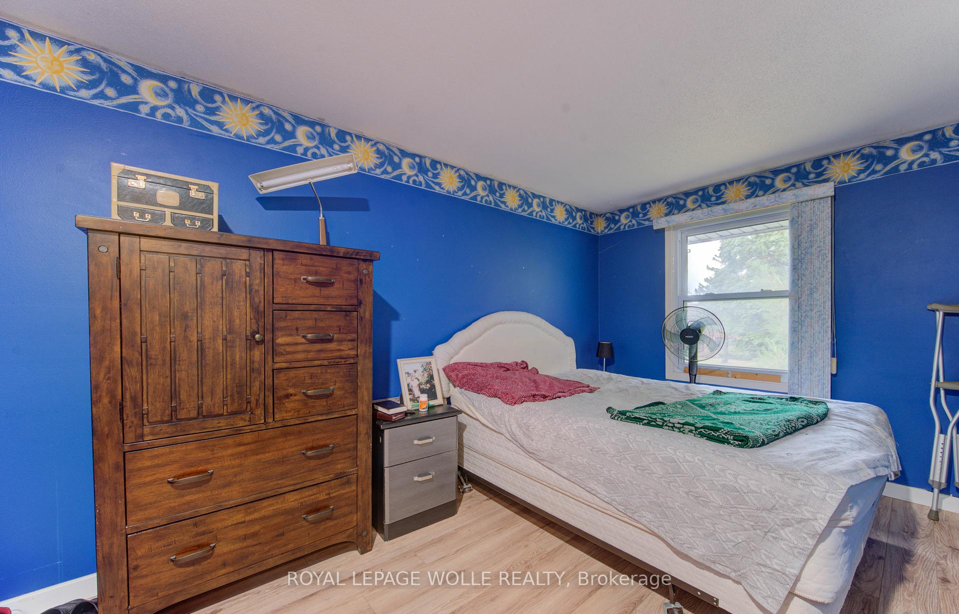 Photo 19 of 4 Flint Drive, Kitchener — HOMEH
