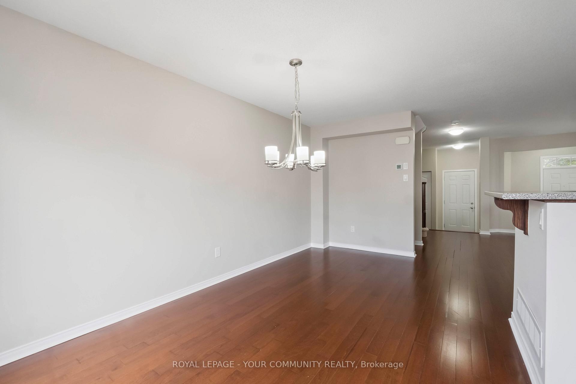 Photo 7 of 320 Applecross Crescent, Ottawa, Kanata - Morgan's Grant/South March — HOMEH
