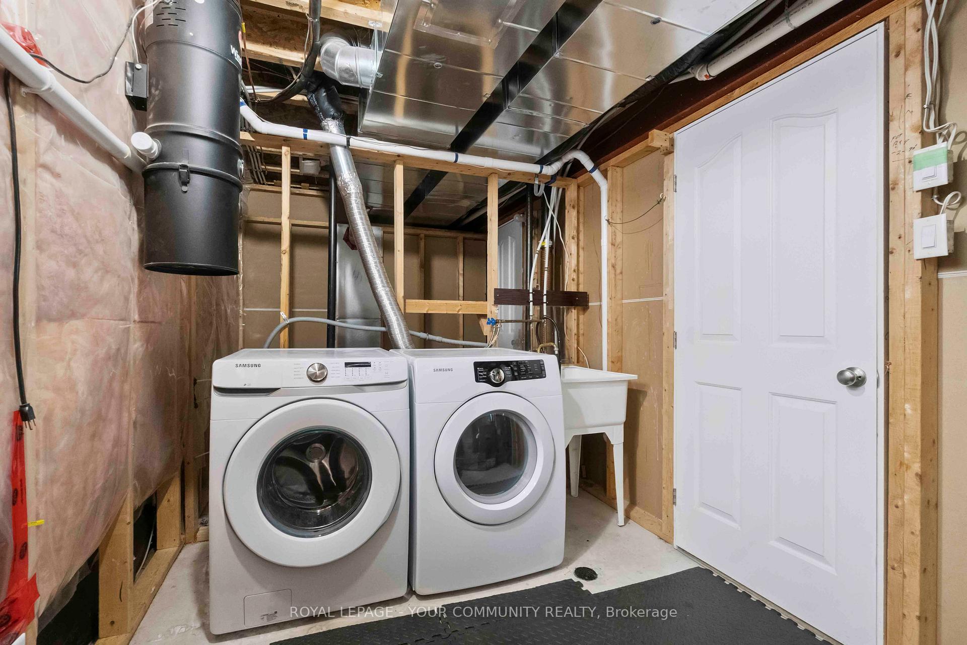 Photo 26 of 320 Applecross Crescent, Ottawa, Kanata - Morgan's Grant/South March — HOMEH
